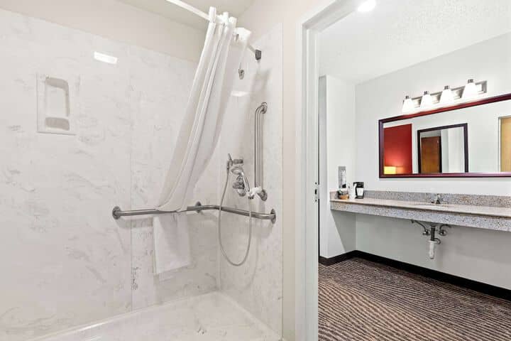 Room 21 of 30